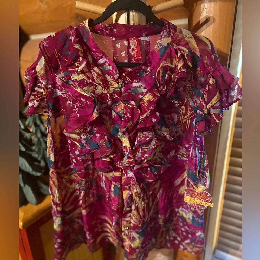 Apple Bottom
Blouse size 3x